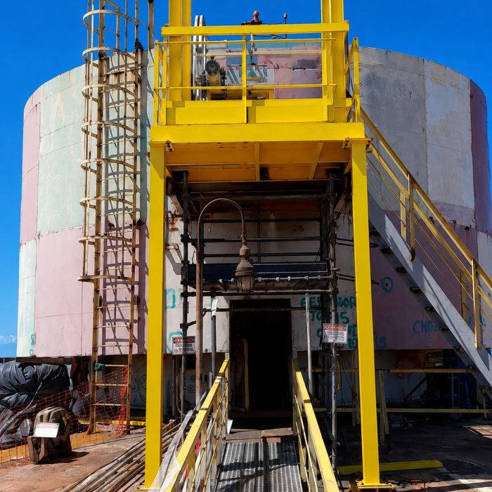 Fabricação, montagem e adequação estrutural para acesso industrial